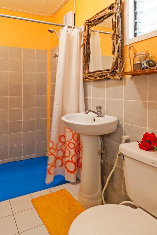 Kurma Eco Beach Lodge マンバヤオ エクステリア 写真